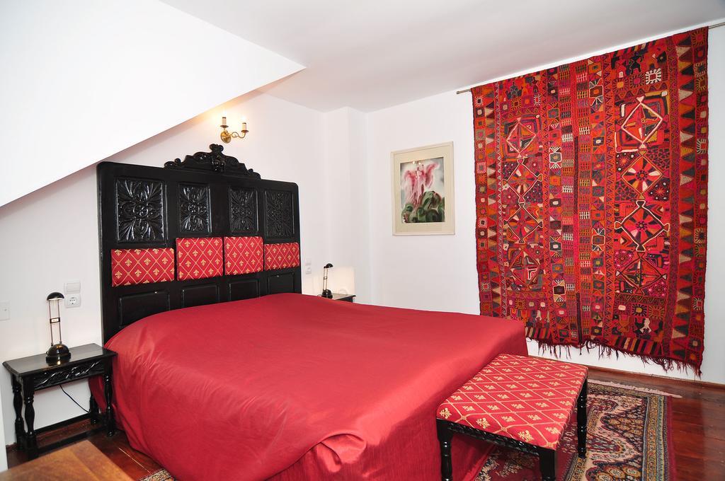 Bed & Breakfast Popamuseum Tarpesti Strada Muzeului Nr 28 Tîrpeşti Kültér fotó